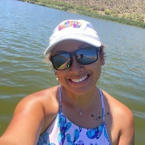 Meet your Posher, Joan